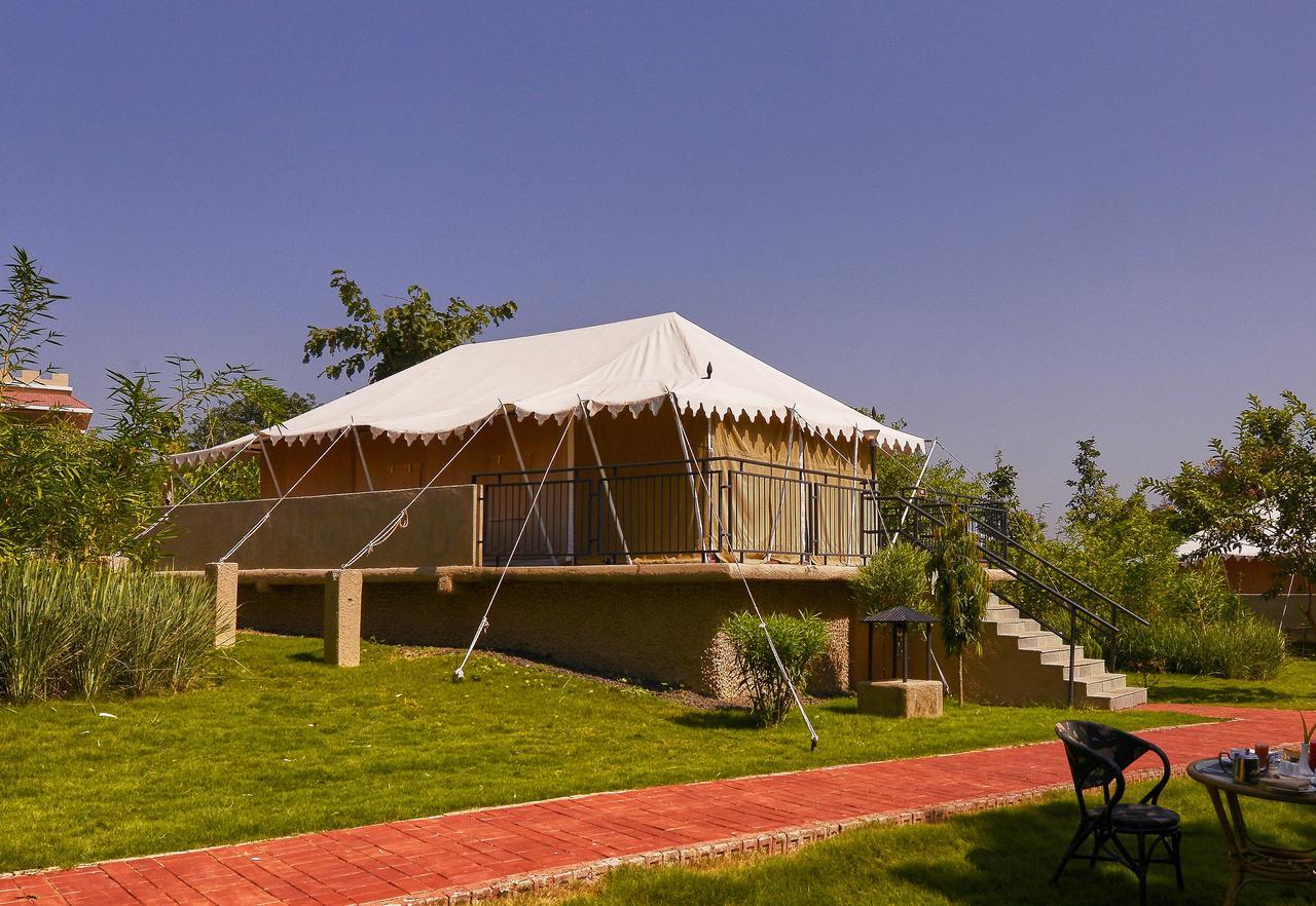Sterling Kānha Exterior foto